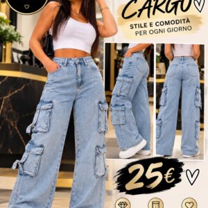 Jeans cargo azzurri W7912 con tasche e laccetti laterali, prezzo 25 euro